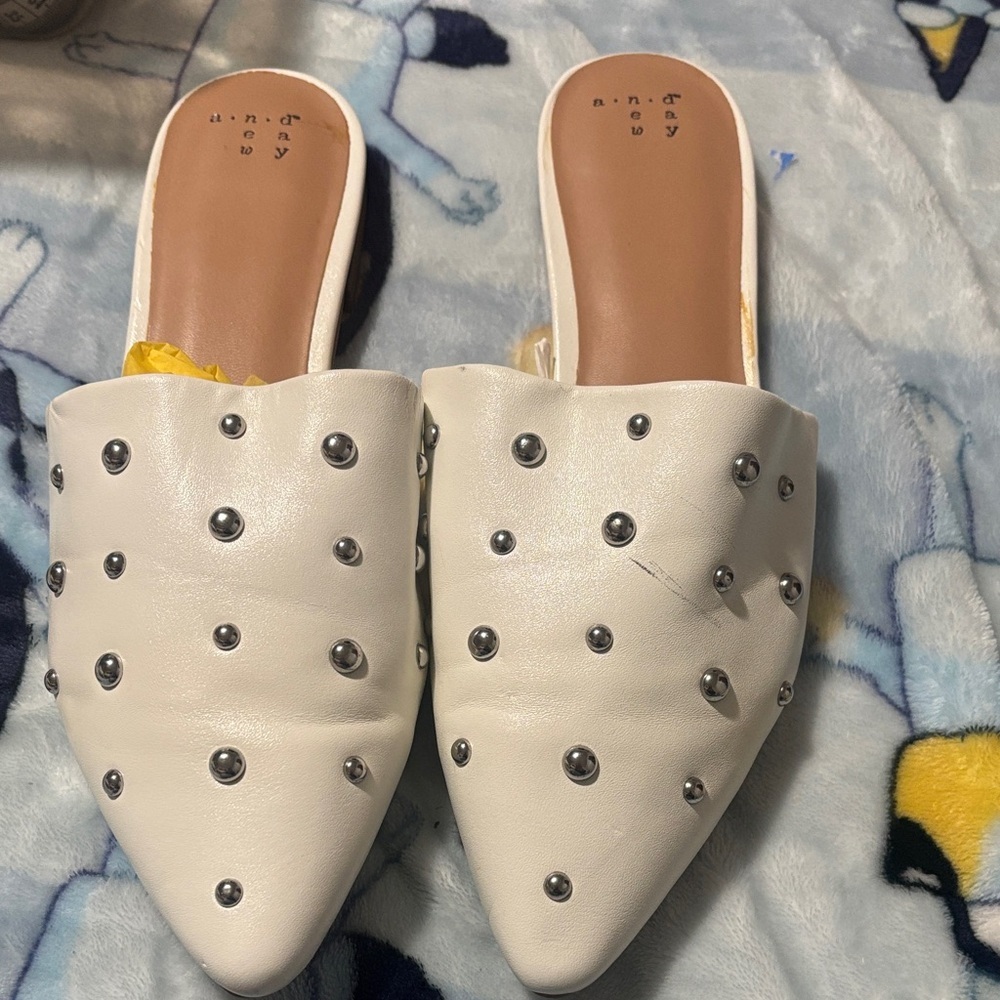 Ann Taylor White Studded Pointed Leather Mules